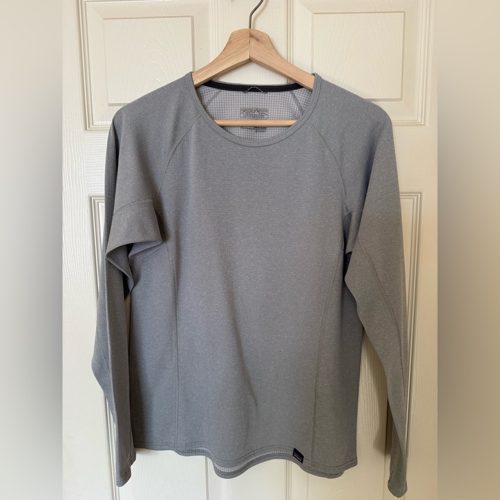 Patagonia women's midweight capilene baselayer